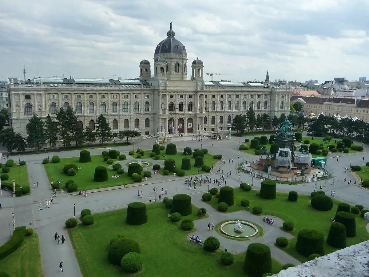 Vienna City Apartment In Mariahilfer Strasse