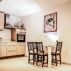 Wohnen Im Herzen Von Budget Apartment