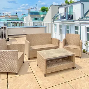 Steiner Residences Nestroyplatz Wenen