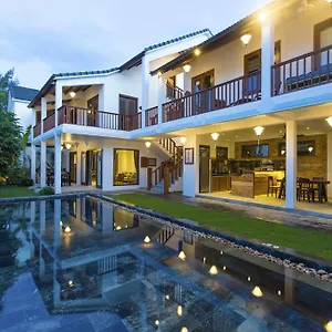 vina-beach-pool-villas.hotelsofhoian.com/