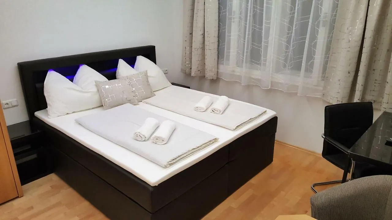Vienna City Apartment In Mariahilfer Strasse