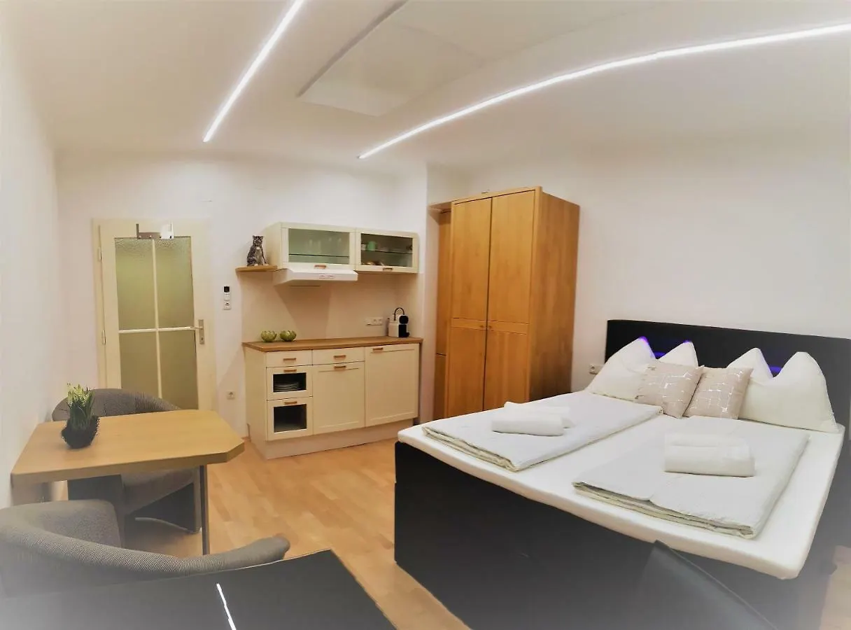 Vienna City Apartment In Mariahilfer Strasse
