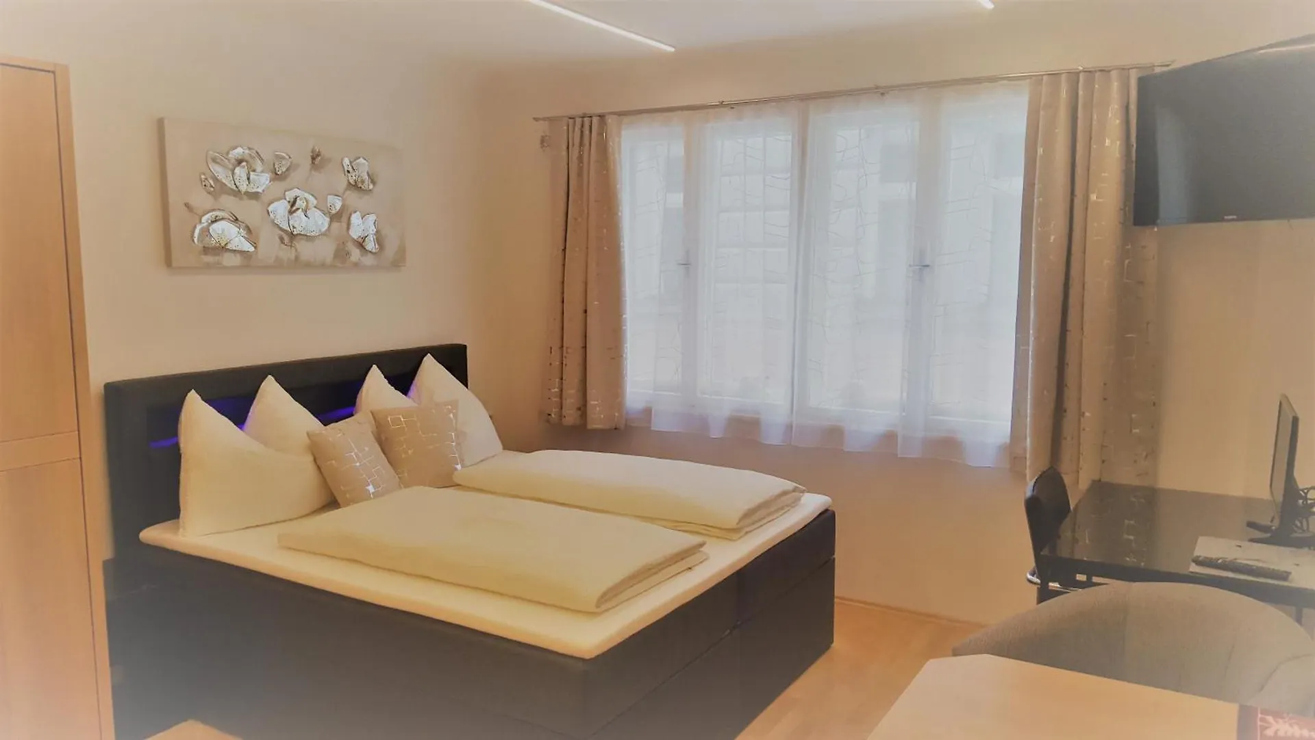 Vienna City Apartment In Mariahilfer Strasse
